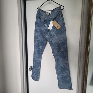 Levis Blue Denim Camo NWT